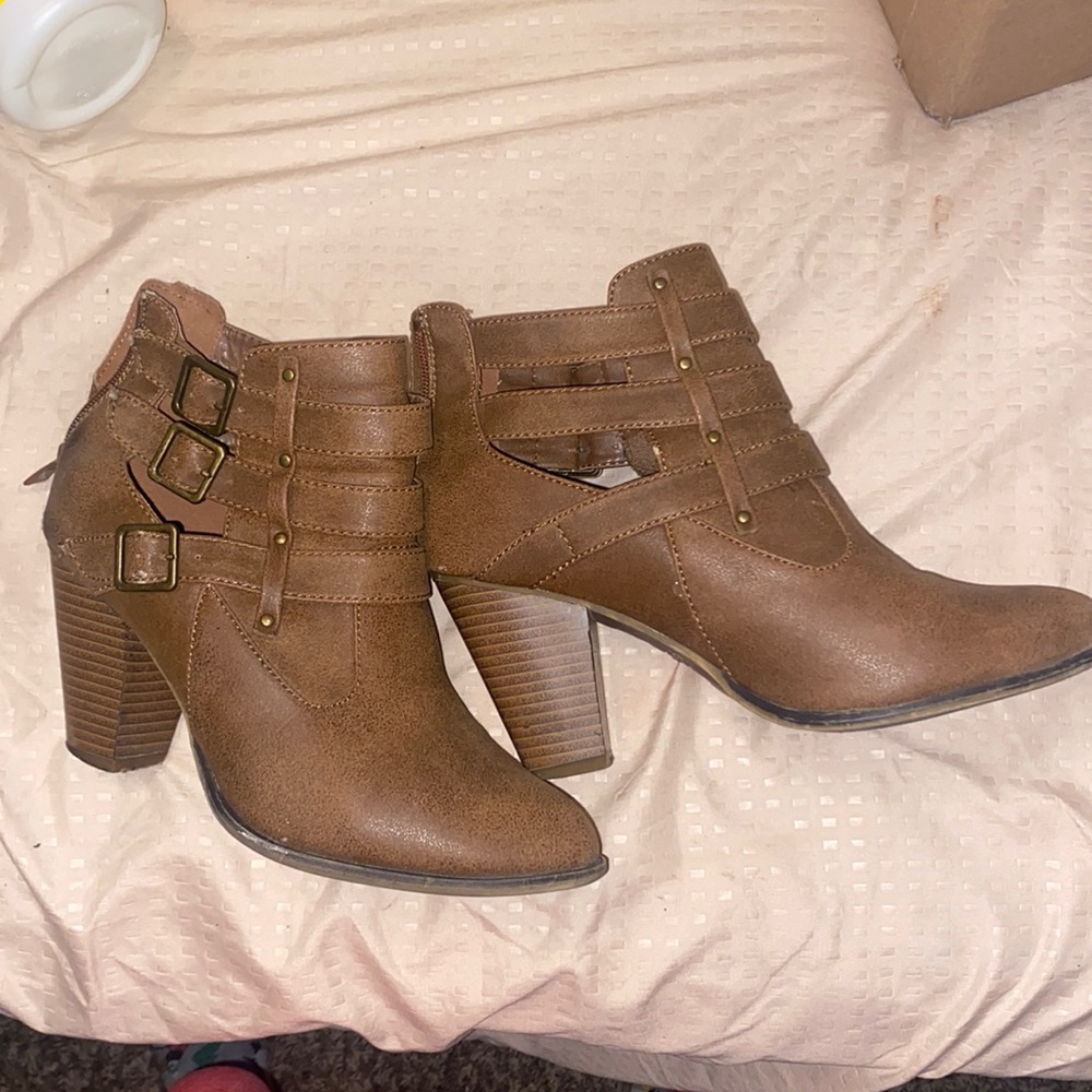 Ankle boots